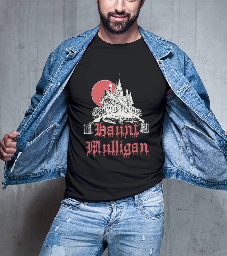 Hot Mulligan Haunted House Halloween Castle 2026 T-Shirt