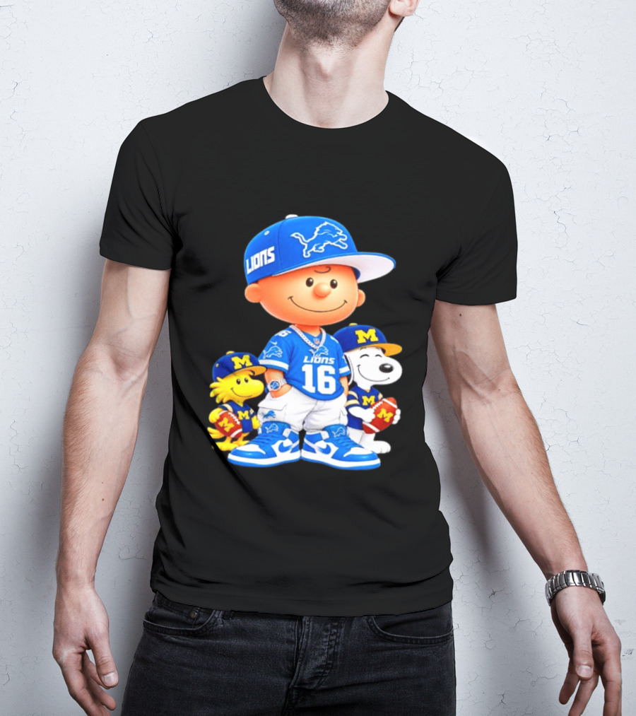 Charlie Brown Snoopy Woodstock Detroit Lions Michigan Wolverines Football Fan 16 T-Shirt