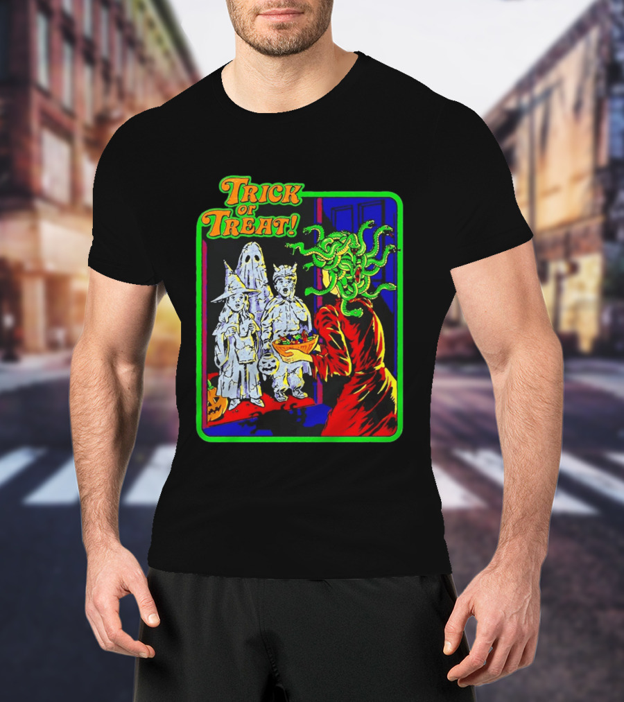 Trick Or Treat Medusa Halloween Retro Comic T-Shirt