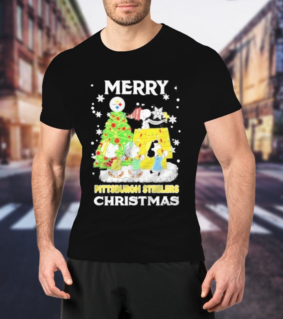 Merry Christmas 2026 Pittsburgh Steelers Peanuts Tree And Snoopy T-Shirt