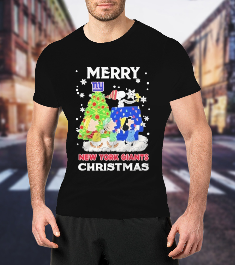 New York Giants Peanuts Merry Christmas 2026 Snoopy Woodstock Charlie Brown T-Shirt
