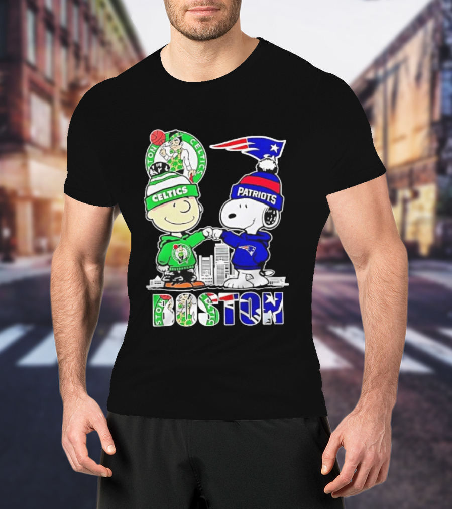 Charlie Brown Snoopy Celtics Patriots Boston Fist Bump T-Shirt
