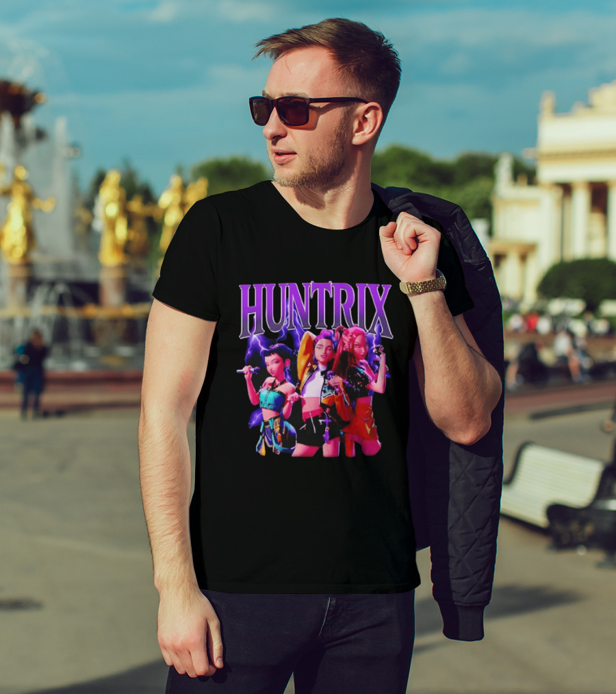 Huntrix Girls Trio Power Pose With Lightning Effect T-Shirt