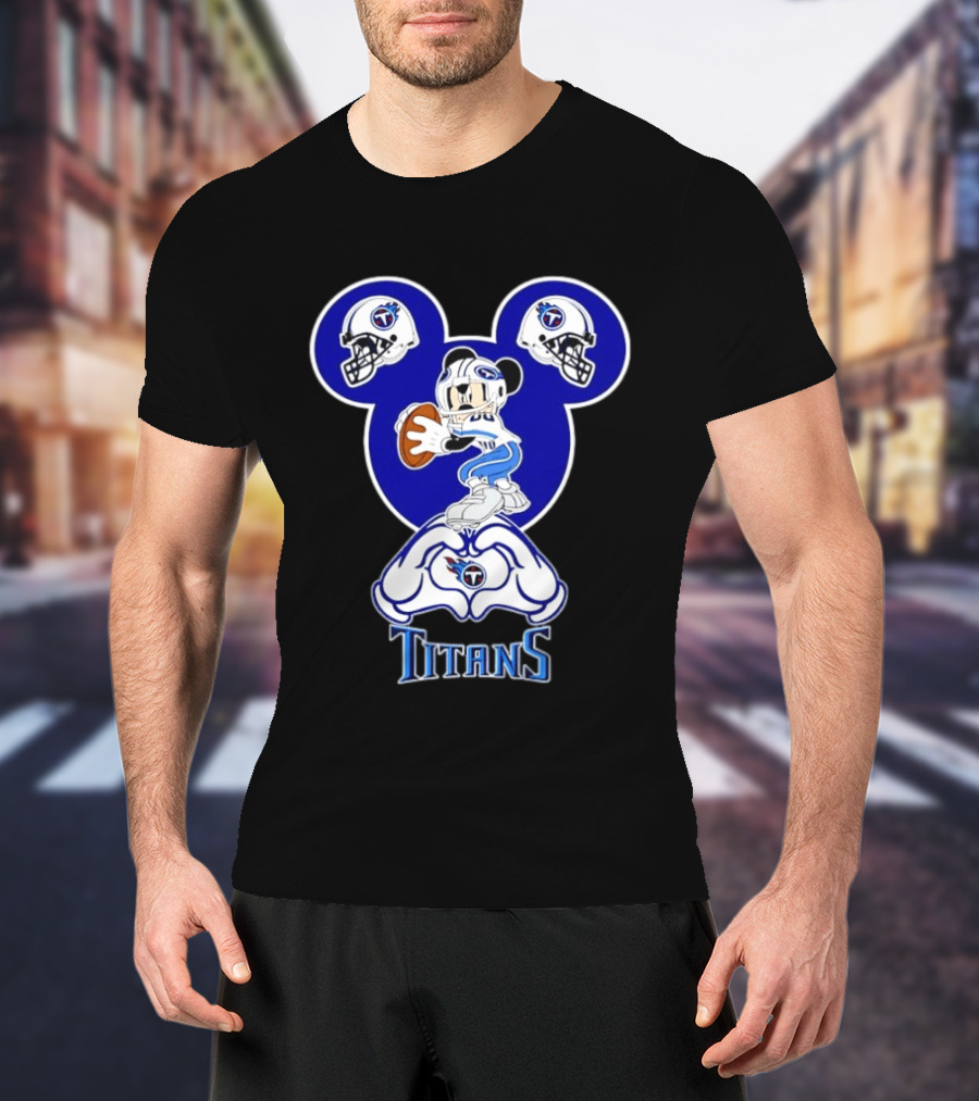 Tennessee Titans Mickey Mouse Football Heart Hands T-Shirt