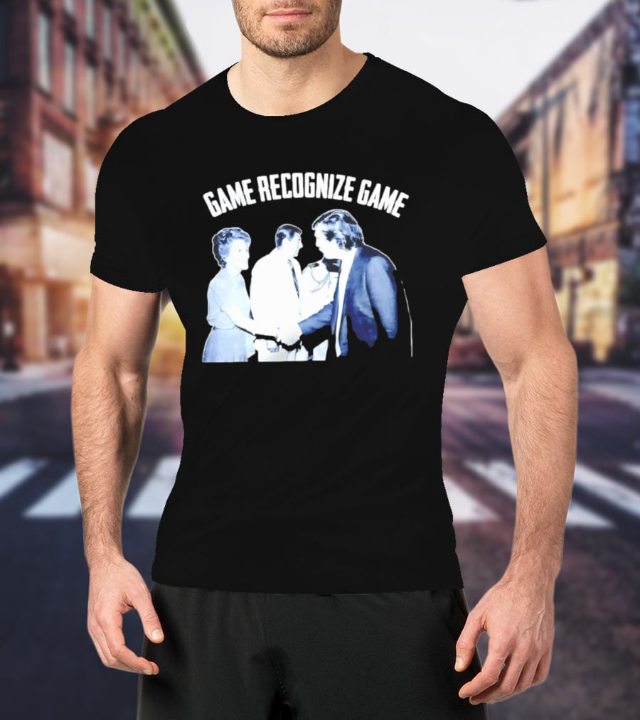 Game Recognize Game Donald Trump Shakes Hands With Ronald Reagan T-Shirt