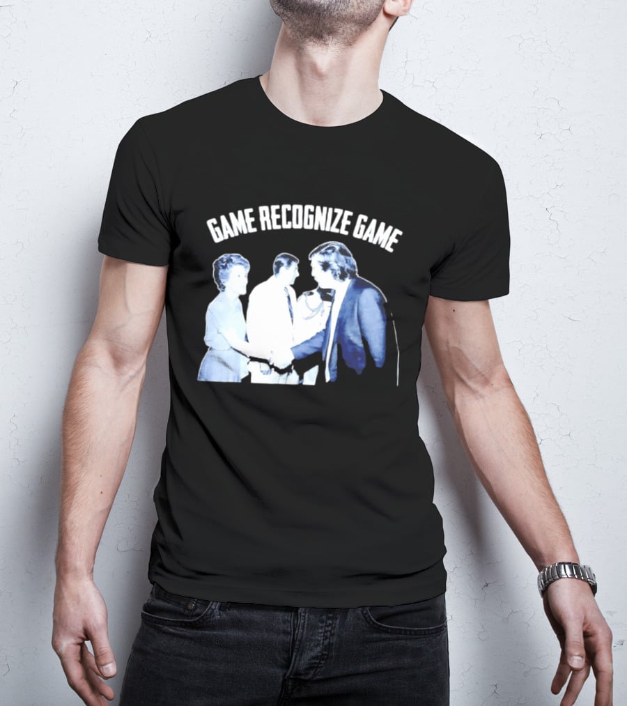 Game Recognize Game Donald Trump Shakes Hands With Ronald Reagan T-Shirt