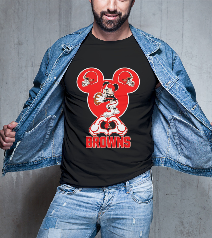 Cleveland Browns Mickey Mouse Football Quarterback Love T-Shirt