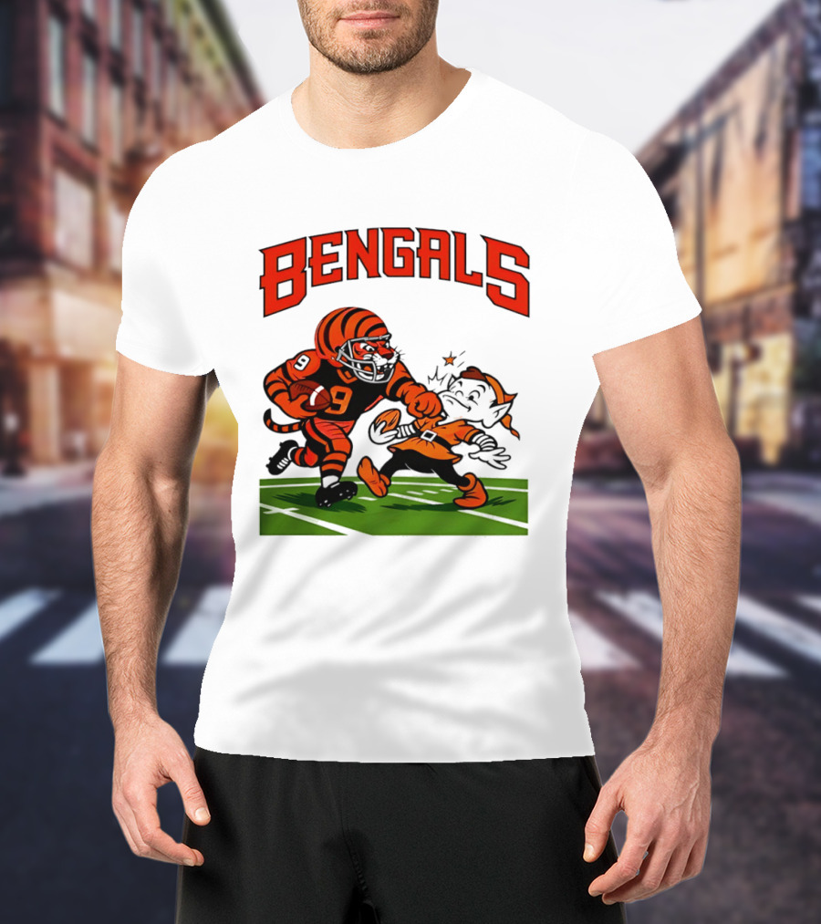 Bengals Tiger Player Tackling Browns Elf Cleveland Rivalry T-Shirt