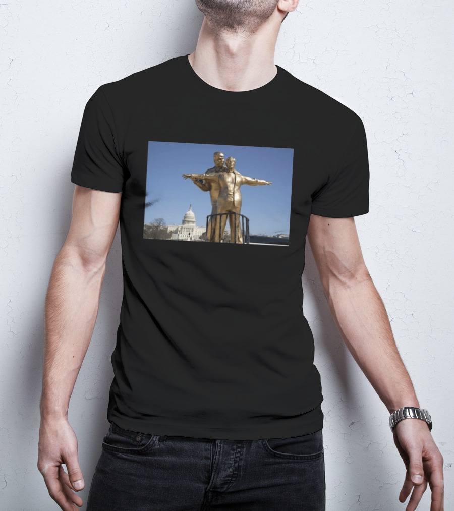Top Trump Epstein Titanic Capitol Hill Statue T-Shirt