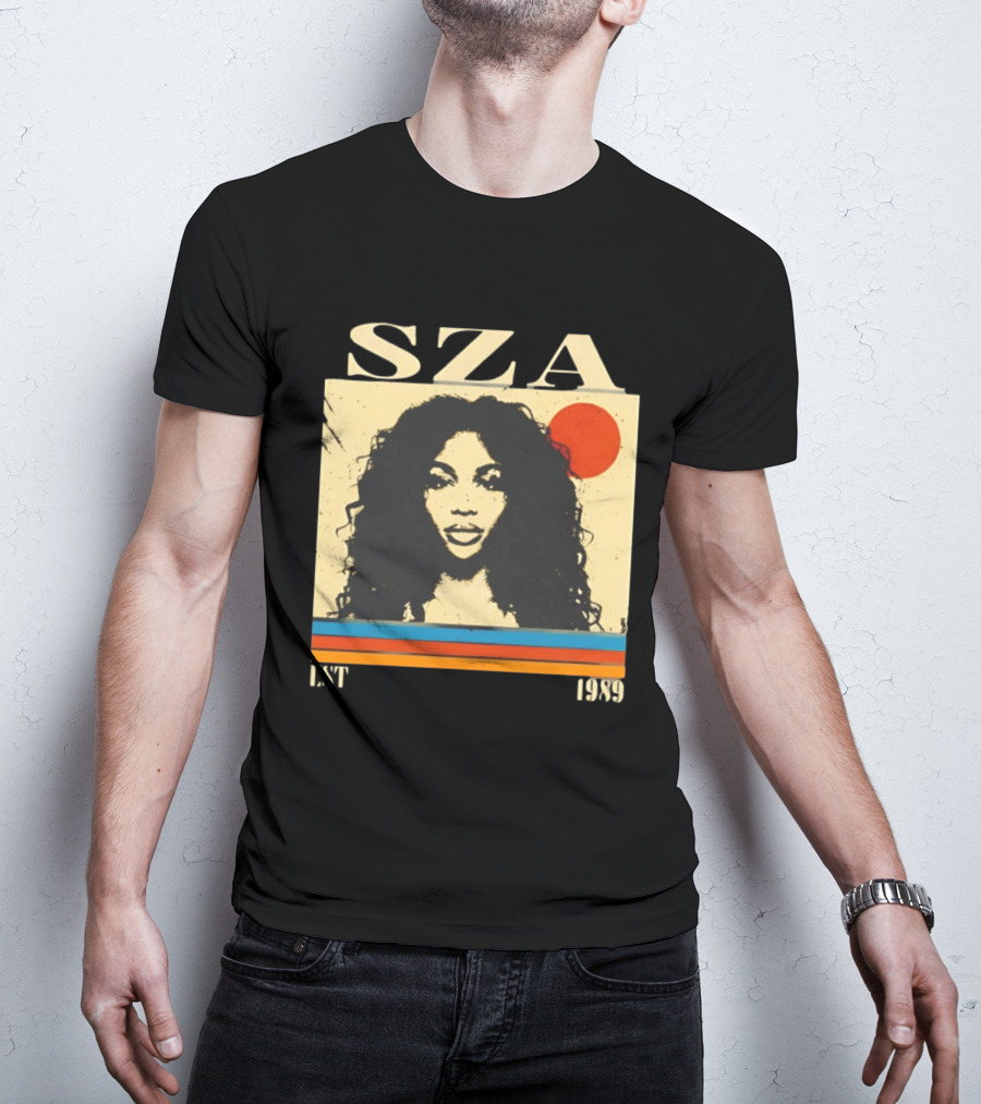 SZA EST 1989 Vintage Style Portrait With Retro Sun And Stripes T-Shirt