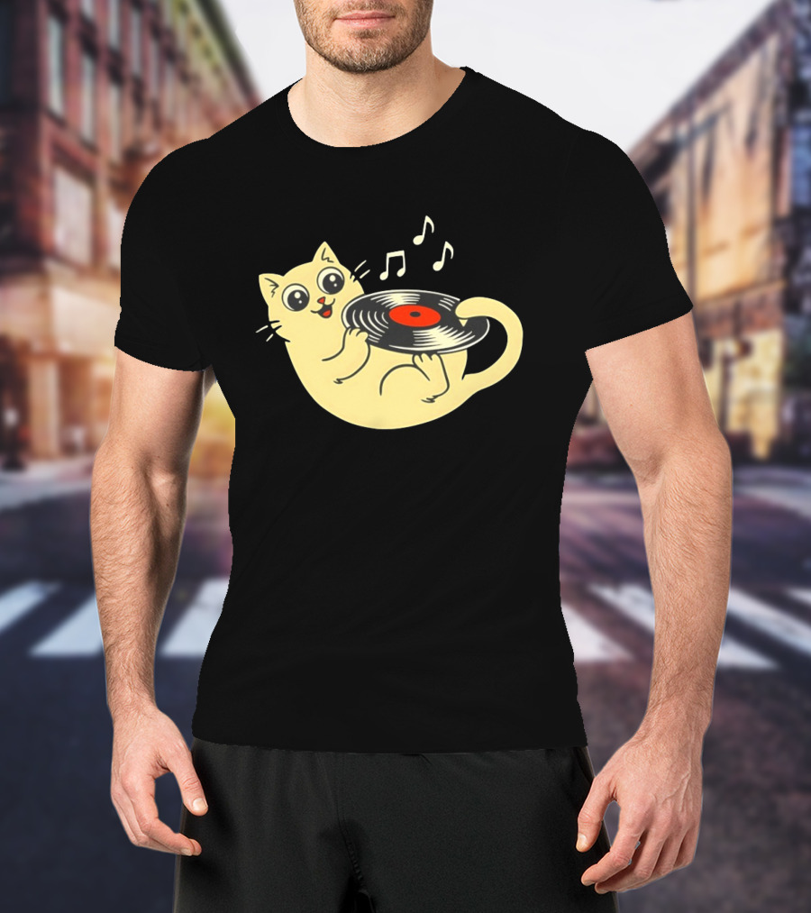 Turntable Cat Spinning Vinyl Record With Musical Notes T-Shirt