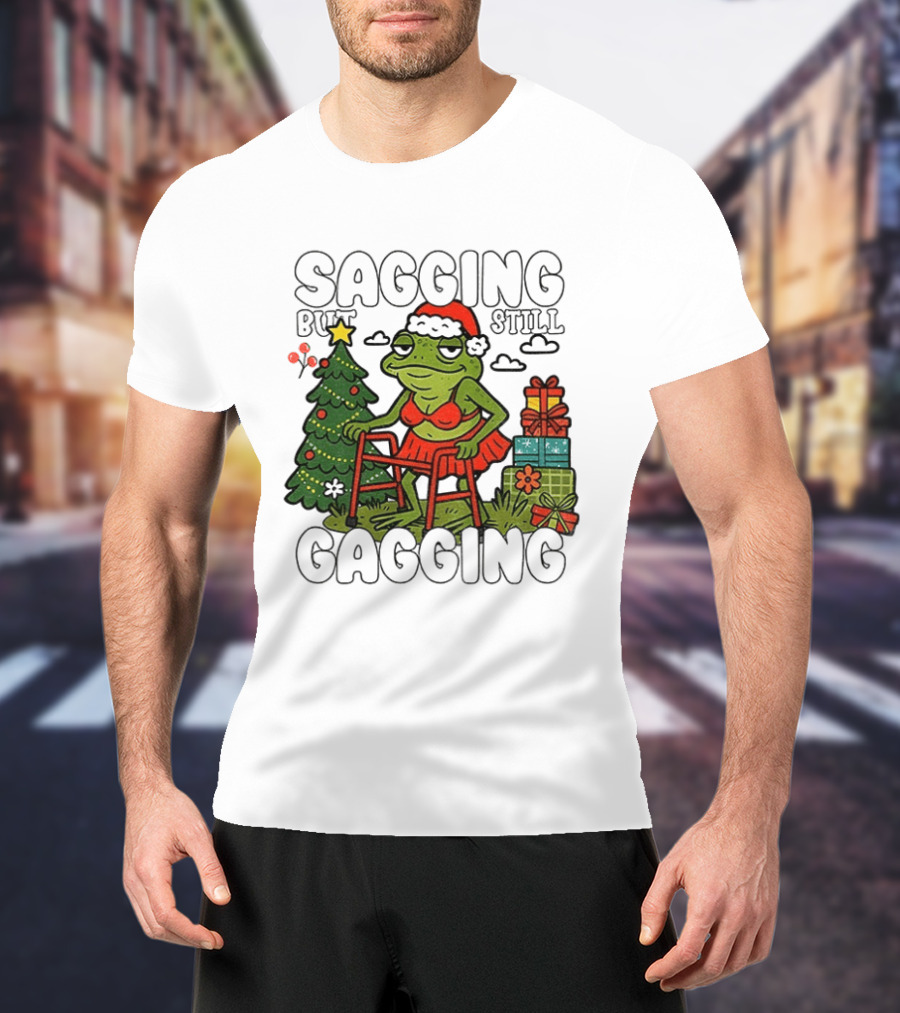 Sagging But Still Gagging Frog Santa Hat Christmas Tree Presents T-Shirt