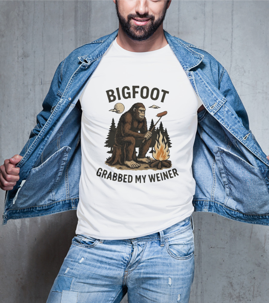 Bigfoot Grabbing My Weiner Campfire Sausage Grilling Moonlit Forest T-Shirt