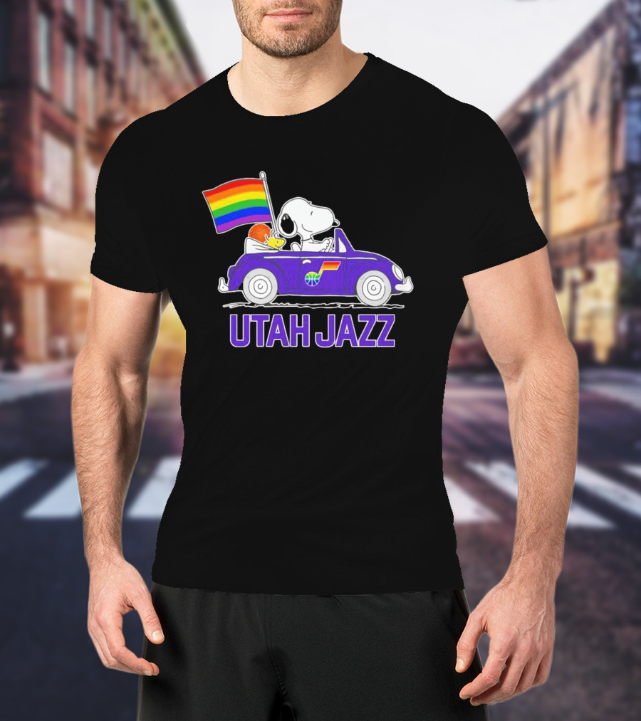 Utah Jazz Snoopy Woodstock Driving Rainbow Flag Car T-Shirt