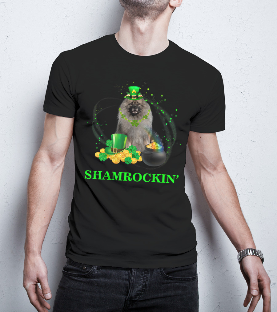 Shamrockin Keeshond St Patricks Day Dog With Green Hat And Gold Coins T-Shirt