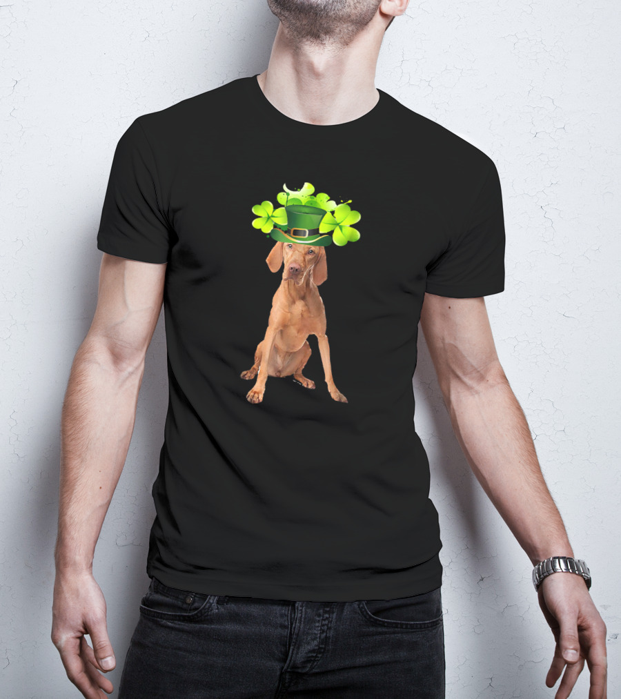 St Patricks Day Hungarian Vizsla Dog With Irish Clover Hat T-Shirt