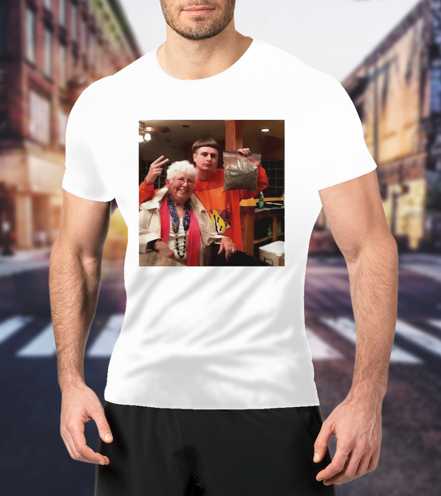 Oliver Tree Weed Grandma Memorial RIP Oliver Tree T-Shirt