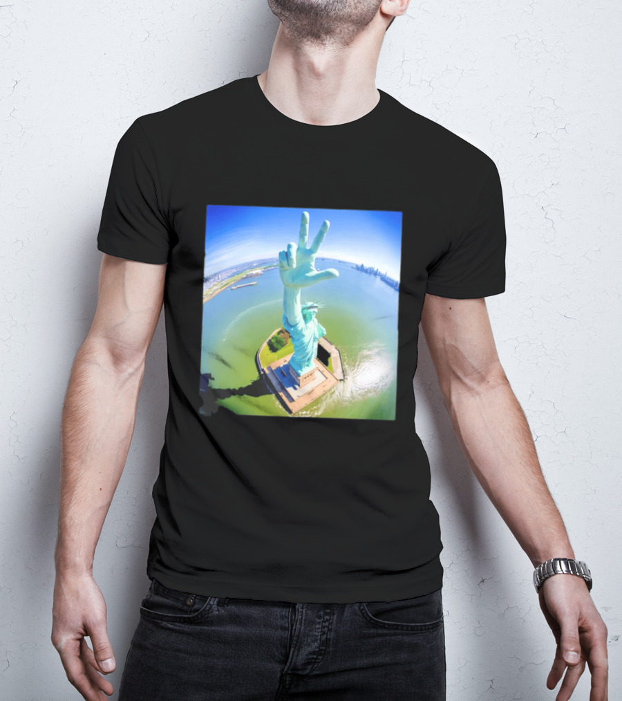 Jalen Brunson Statue Of Liberty Victory Gesture Photo T-Shirt