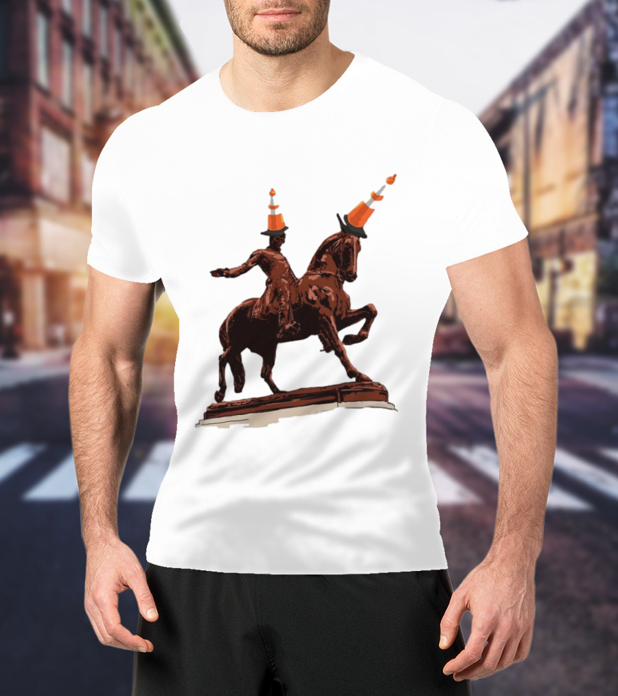 Duke Of Wellington Statue Cone Hat Glasgow Scottish T-Shirt