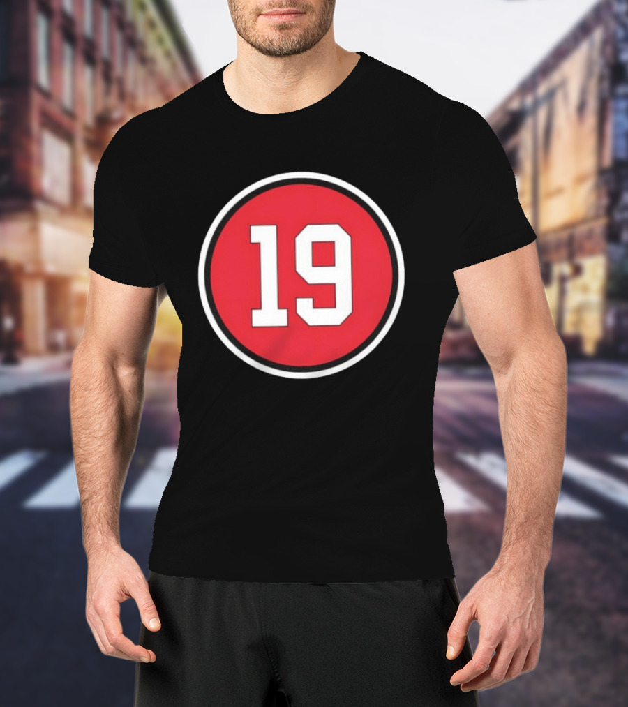 Chicago Blackhawks Jonathan Toews 19 Retirement Commemorative T-Shirt