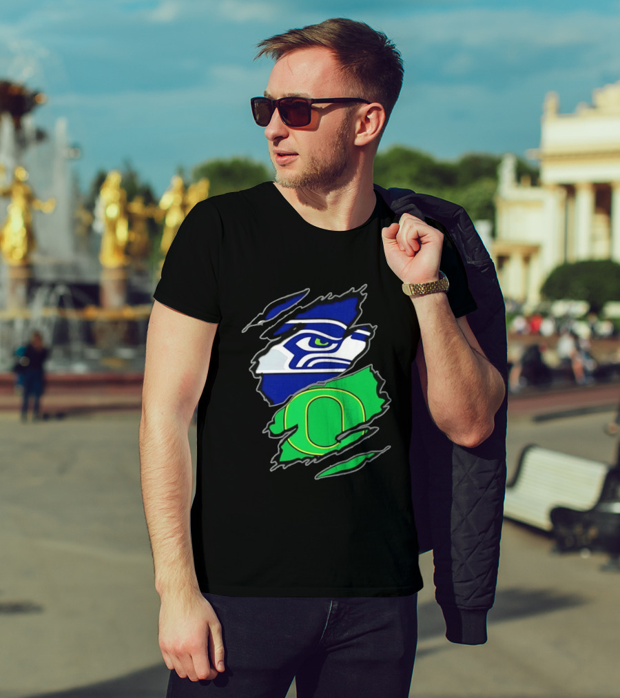 Seattle Seahawks Oregon Ducks Two Teams One Heart Scratch T-Shirt