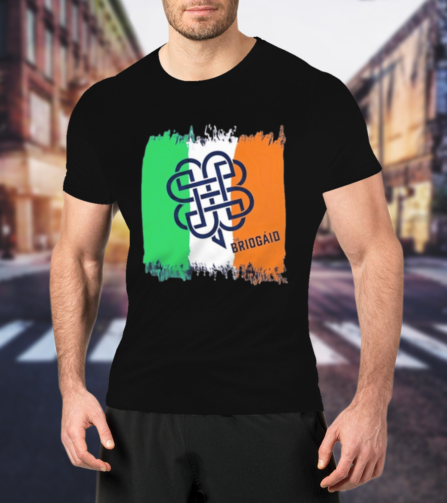 The Briogáid Celtic Knot Irish Flag T-Shirt