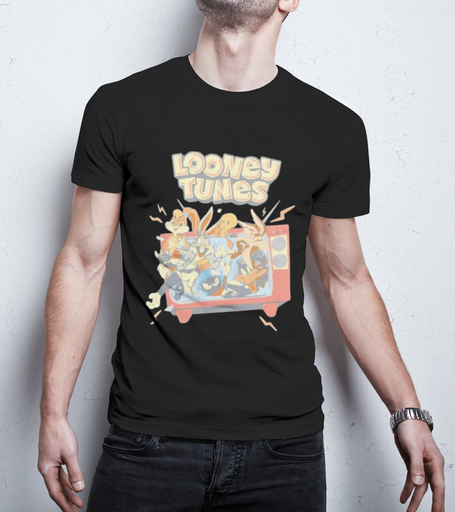 Wbs Shop Looney Tunes Characters In A Retro TV Display T-Shirt
