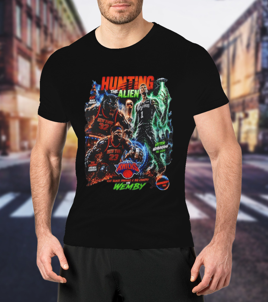 Hunting The Alien KAT Black Panther New York Knicks Mitchell Robinson Vs Wemby Victor Wembanyama T-Shirt
