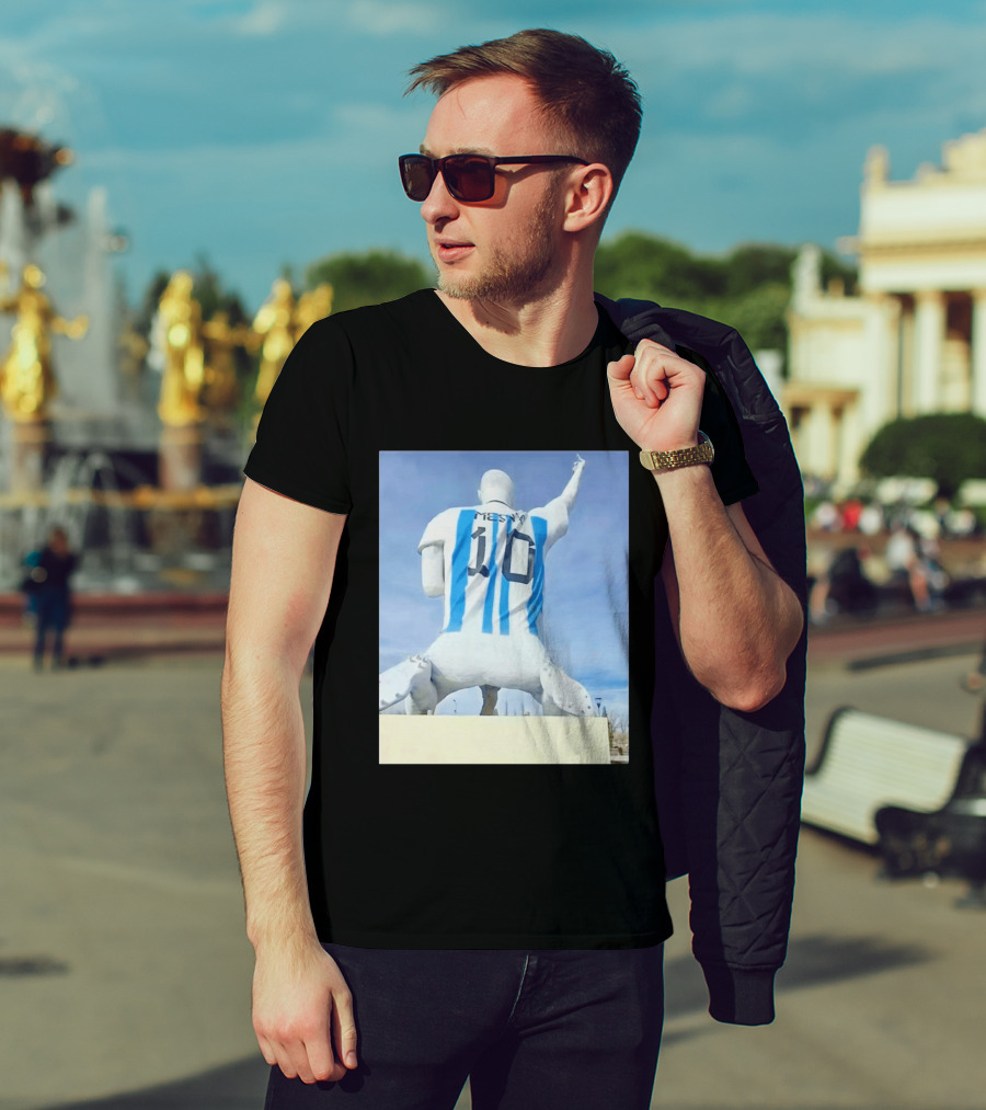 Lionel Messi 10 Argentina Jersey Statue Meme T-Shirt