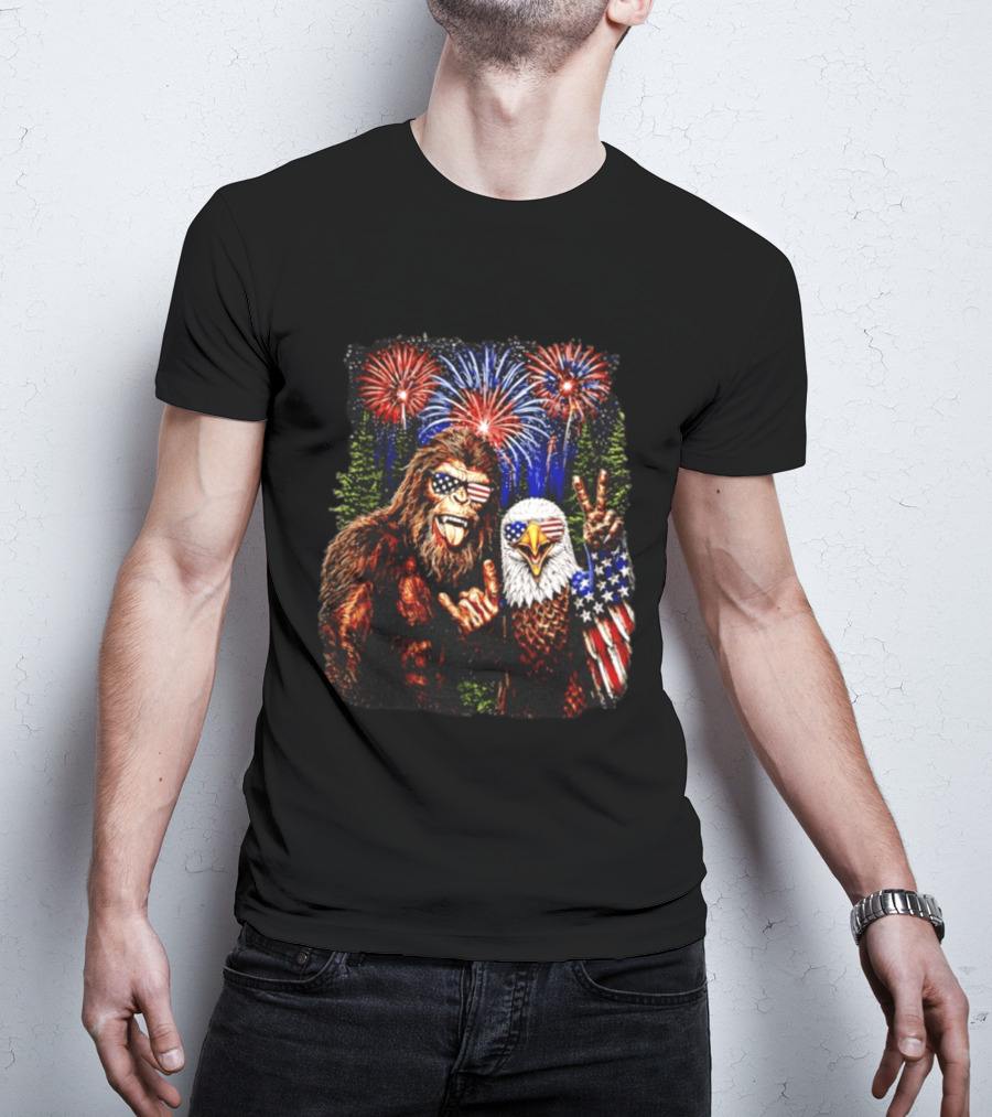 Bigfoot Bald Eagle 4th Of July Fireworks Celebration With American Flag Sunglasses T-Shirt