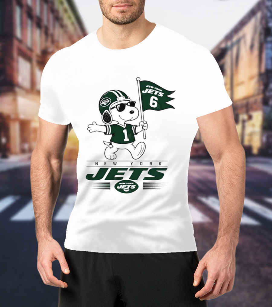 Snoopy Peanuts New York Jets Football 6 1 T-Shirt