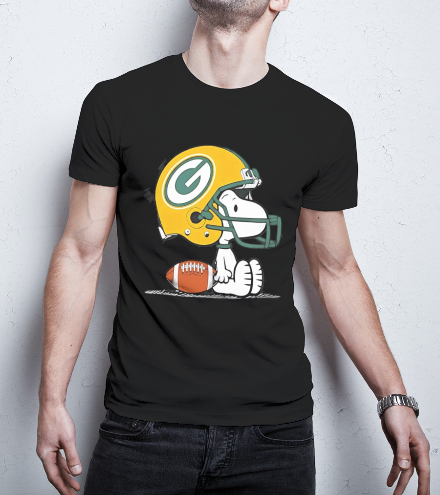 Snoopy Green Bay Packers Football Helmet Collaboration With Peanuts T-Shirt