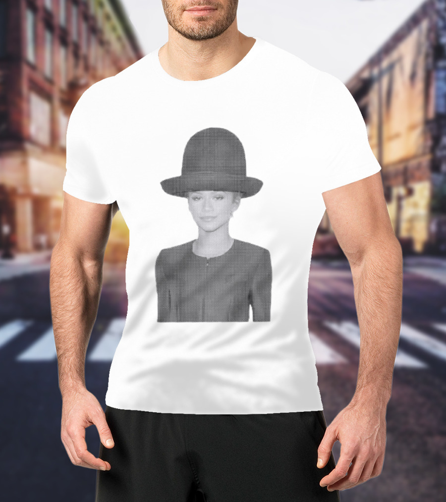 Zendaya Halftone Minimalist Style Fashion Influence T-Shirt