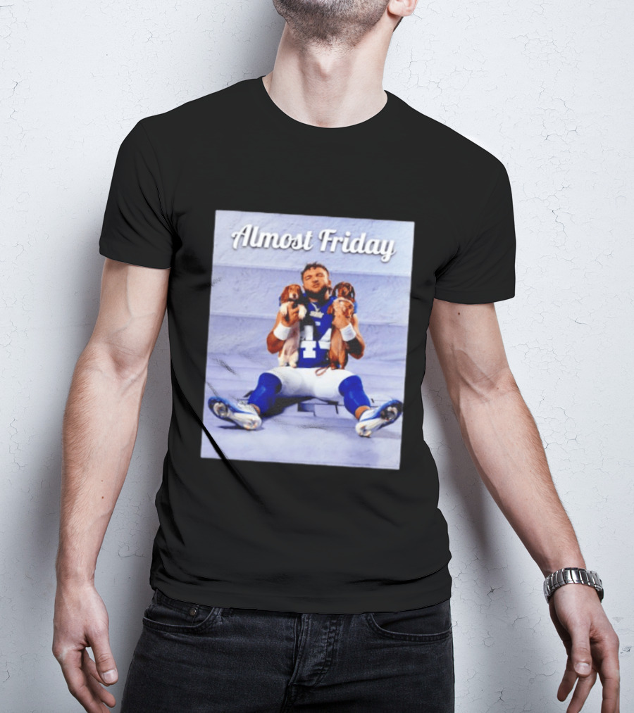 Almost Friday New York Giants 44 Football Player With Dogs T-Shirt