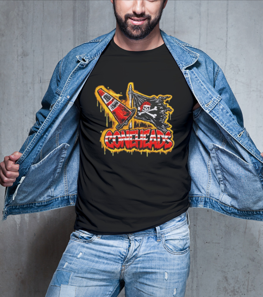 Coneheads Skull And Crossbones Pirate Flag Traffic Cone T-Shirt