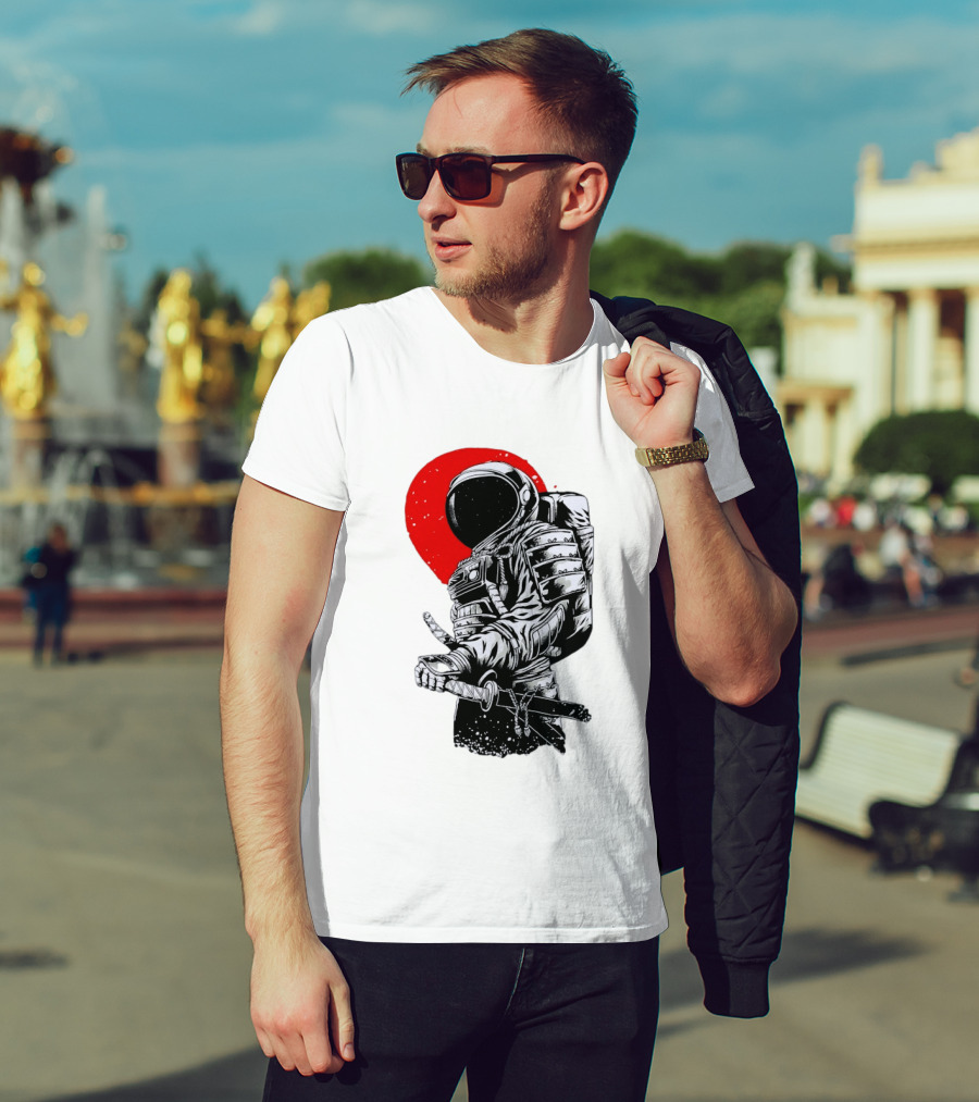 Astronaut Samurai Katana Sword Red Rising Sun T-Shirt