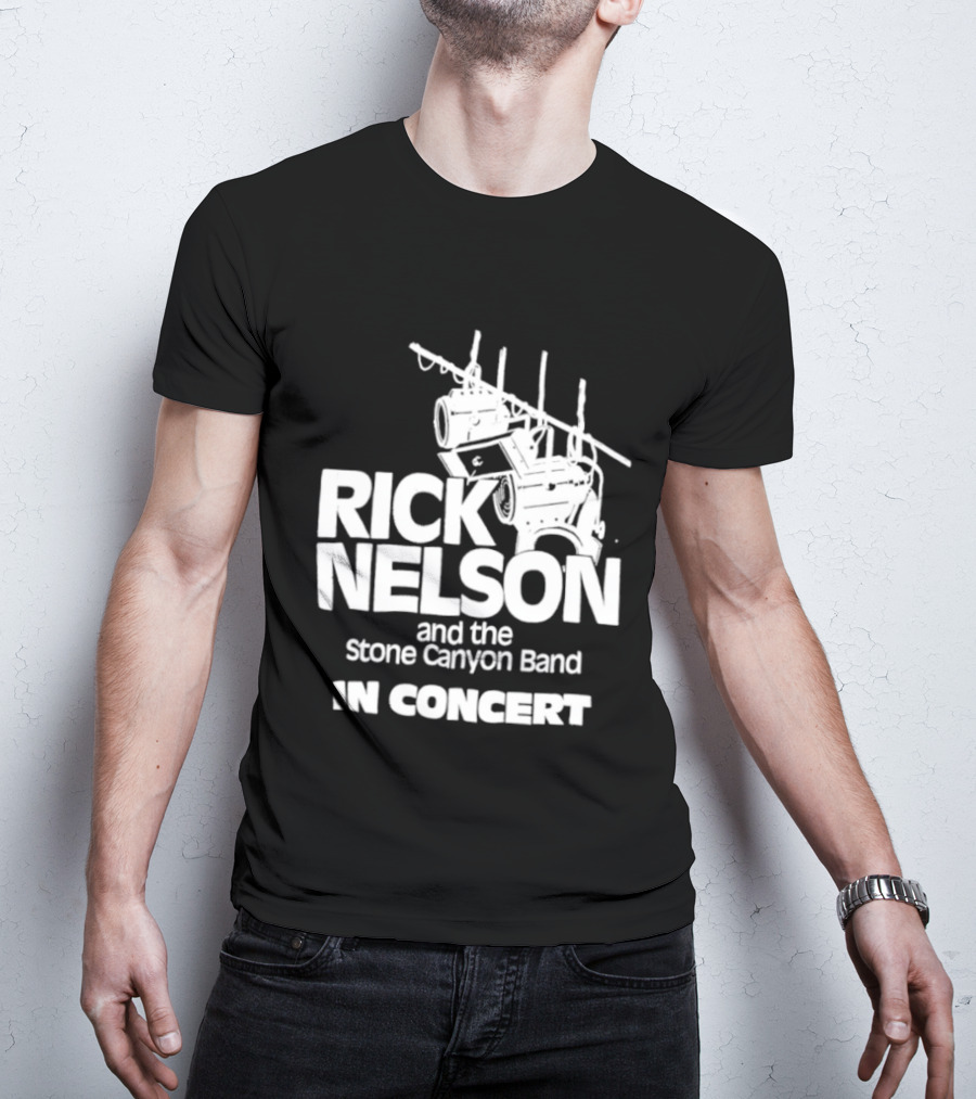 Rick Nelson And The Stone Canyon Band In Concert Trắng Trên Nền đen Dàn đèn Sân Khấu T-Shirt