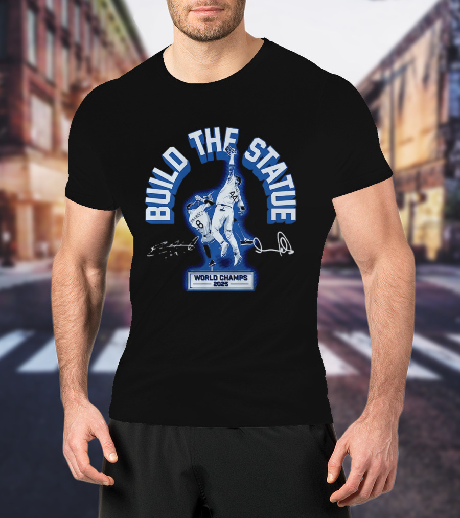 Build The Statue Hernández Pages World Champs 2025 T-Shirt