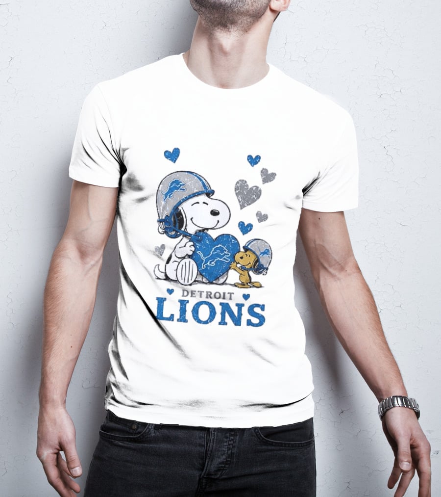 Detroit Lions Peanuts Snoopy Woodstock Heart Helmets Love T-Shirt