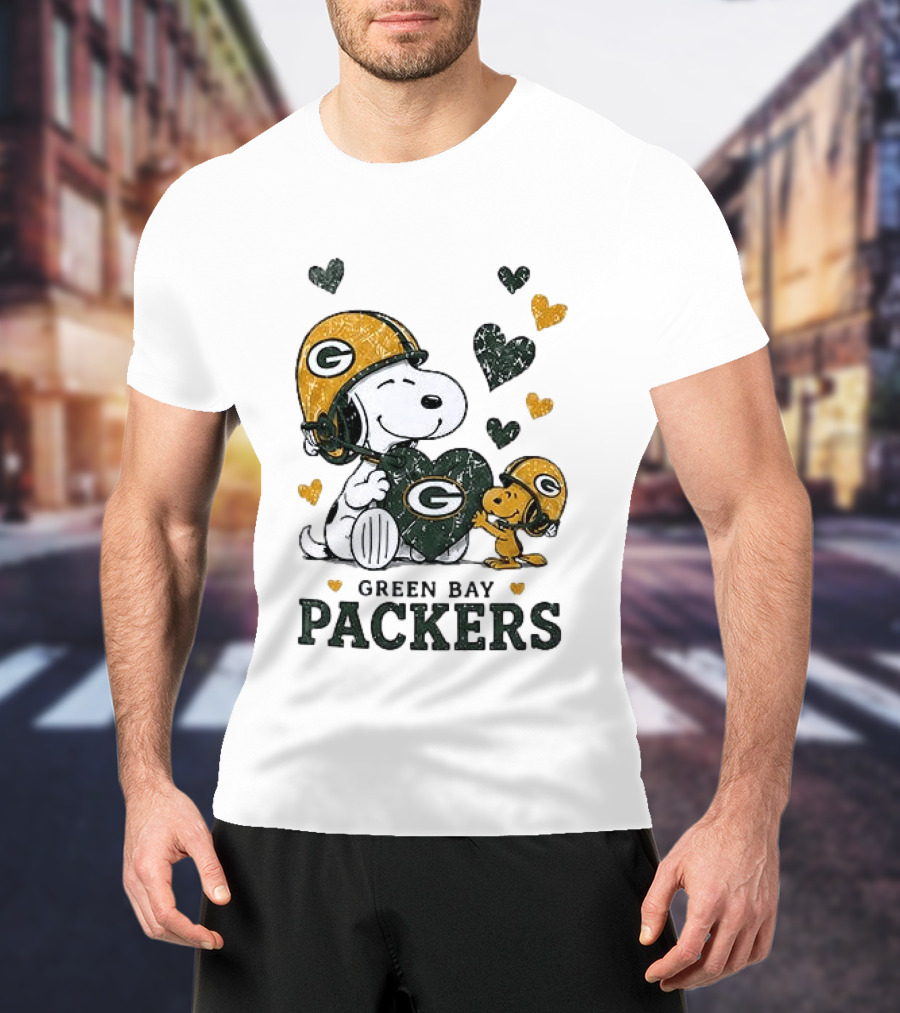 Green Bay Packers Snoopy Love Laughter Peanuts Hearts T-Shirt