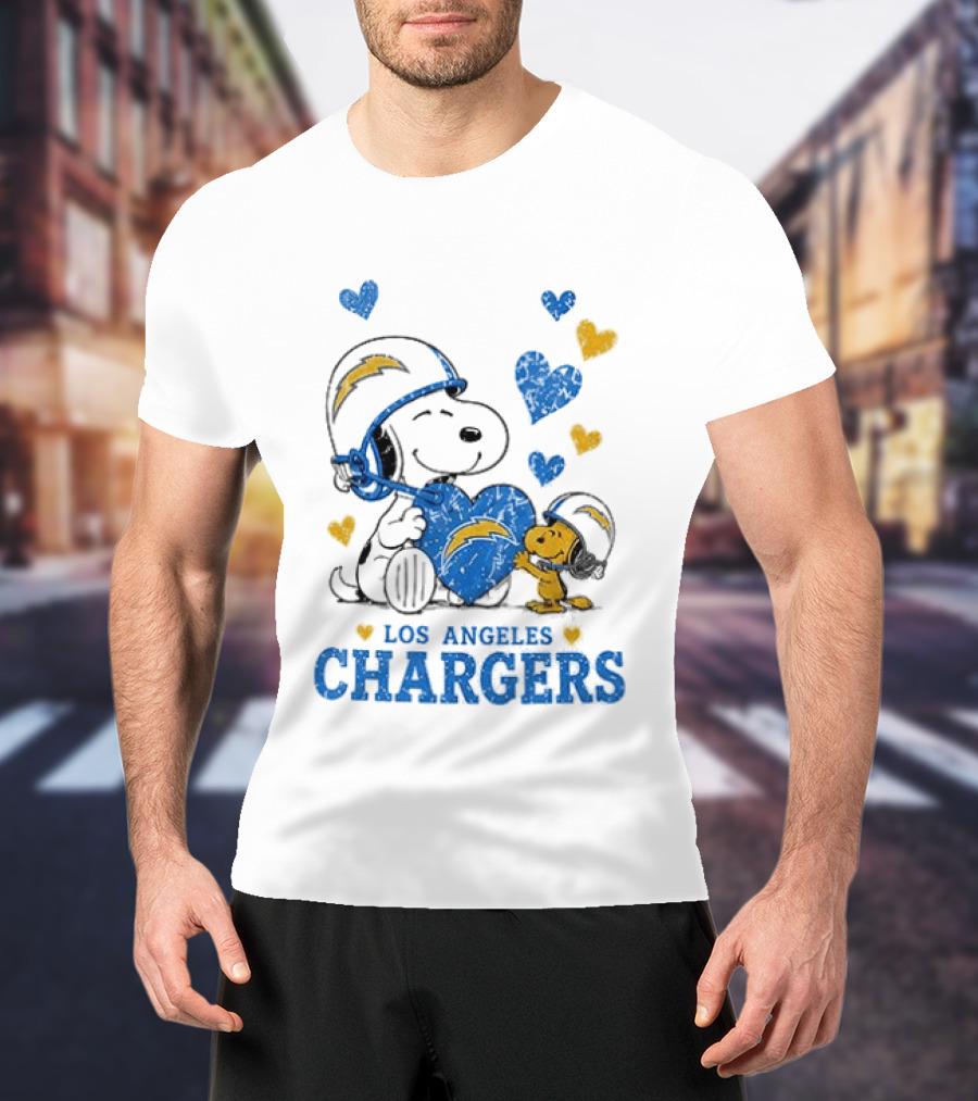 Los Angeles Chargers Peanuts Snoopy Love Laughter T-Shirt