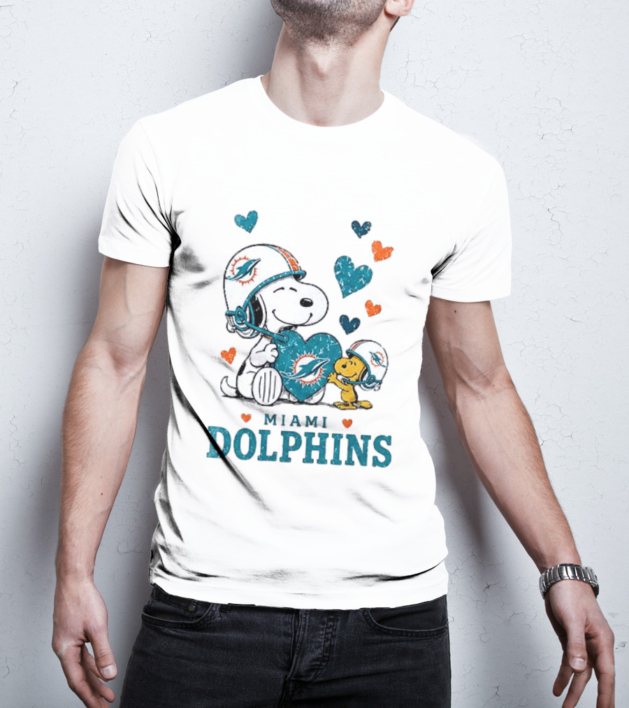 Miami Dolphins Peanuts Snoopy Love Laughter Hearts Helmet Charlie Brown T-Shirt