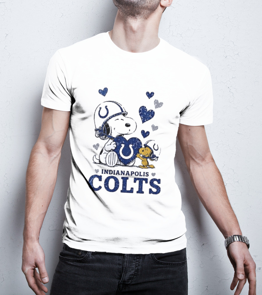Indianapolis Colts Peanuts Snoopy Woodstock Love Hearts T-Shirt