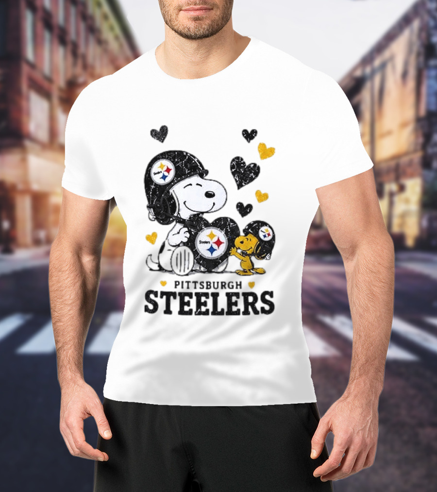 Pittsburgh Steelers Peanuts Snoopy Woodstock Hearts NFL Fan T-Shirt