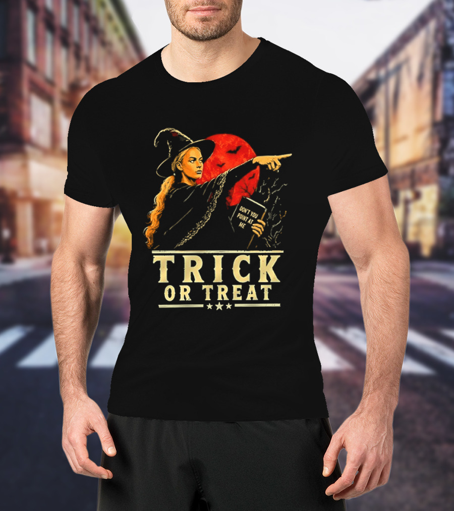 Witch Pointing Trick Or Treat Halloween 2026 T-Shirt