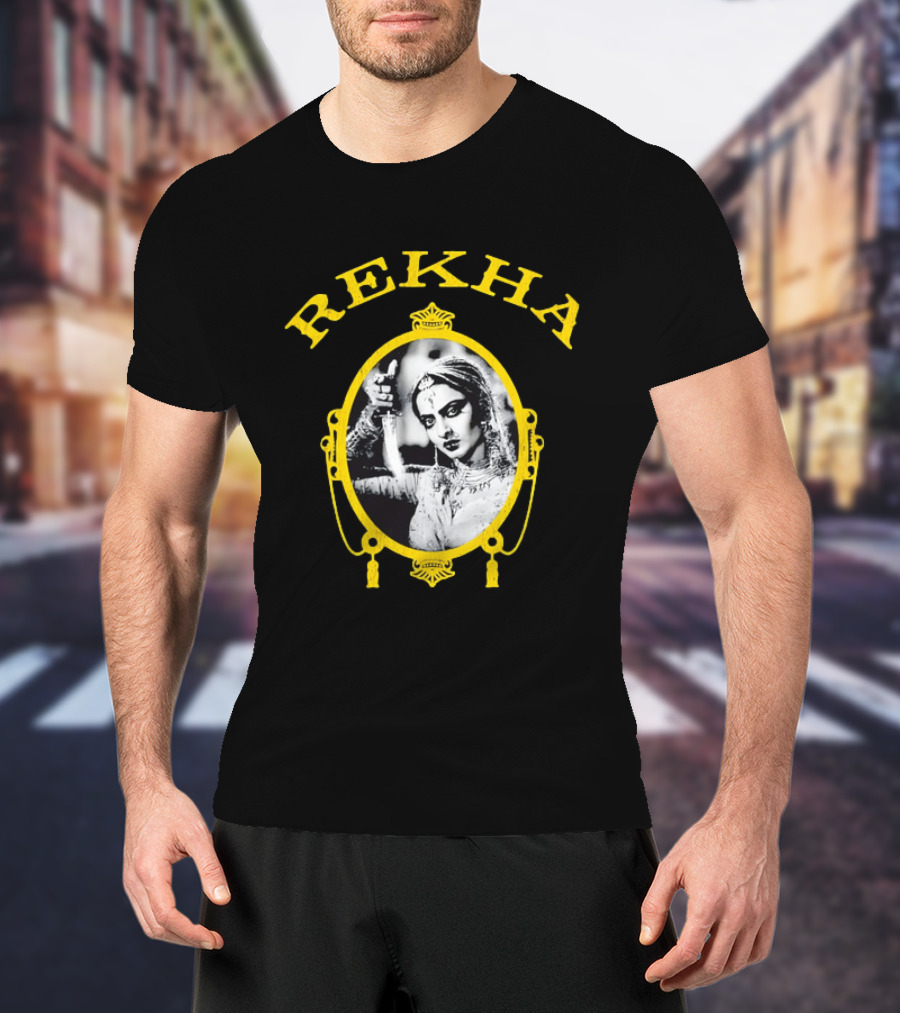 REKHA Diva Holding A Dagger T-Shirt