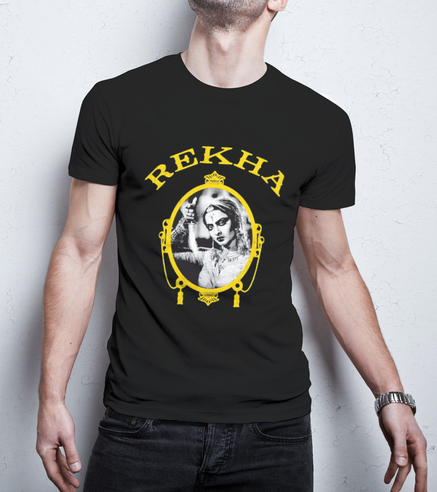 REKHA Diva Holding A Dagger T-Shirt