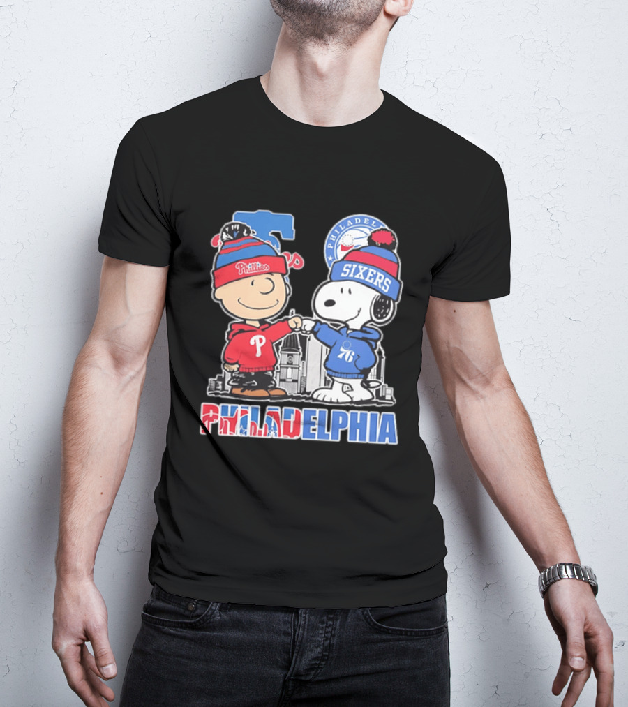 Charlie Brown And Snoopy Fist Bump Phillies Sixers Philadelphia T-Shirt