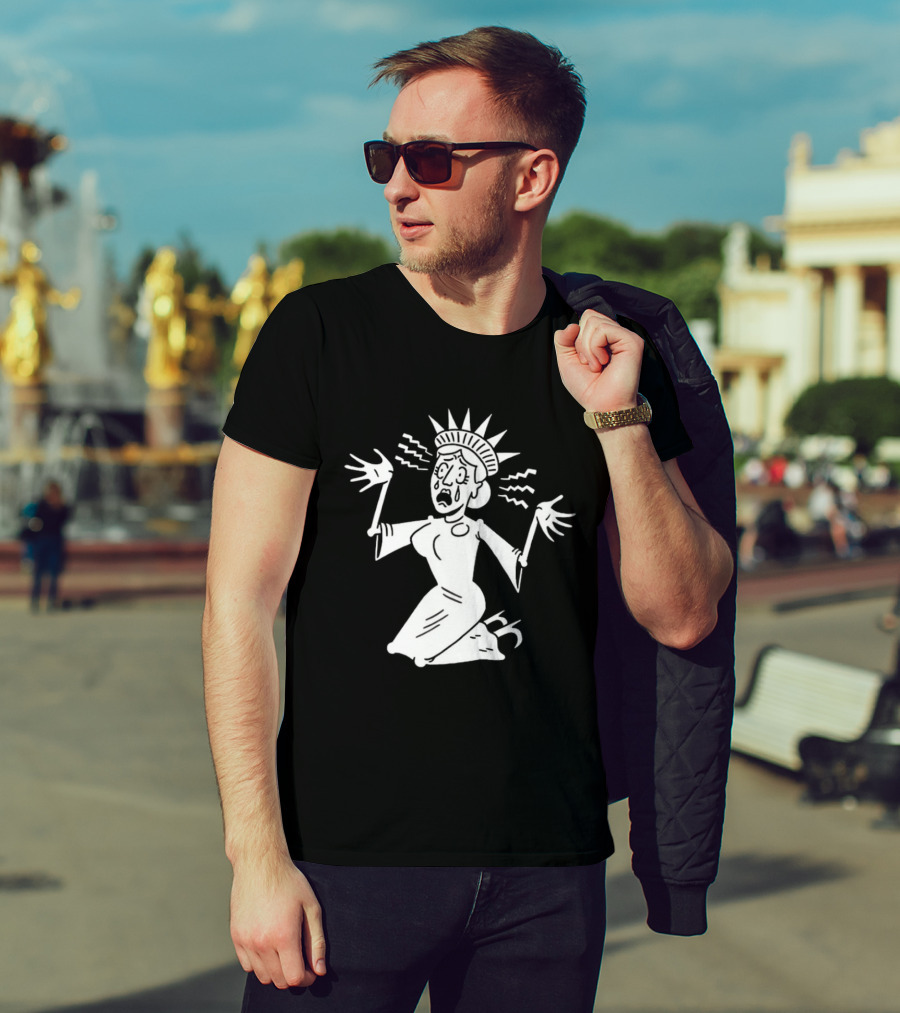 Lady Liberty Patriotic Panic Cartoon Sketch Yankee Doodle Distress T-Shirt
