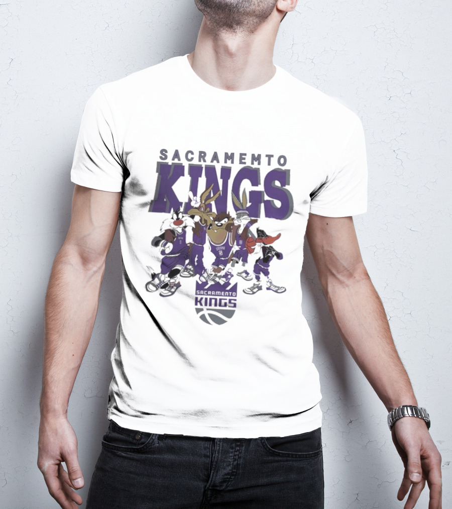 Sacramento Kings Looney Tunes Characters NBA Basketball Team T-Shirt